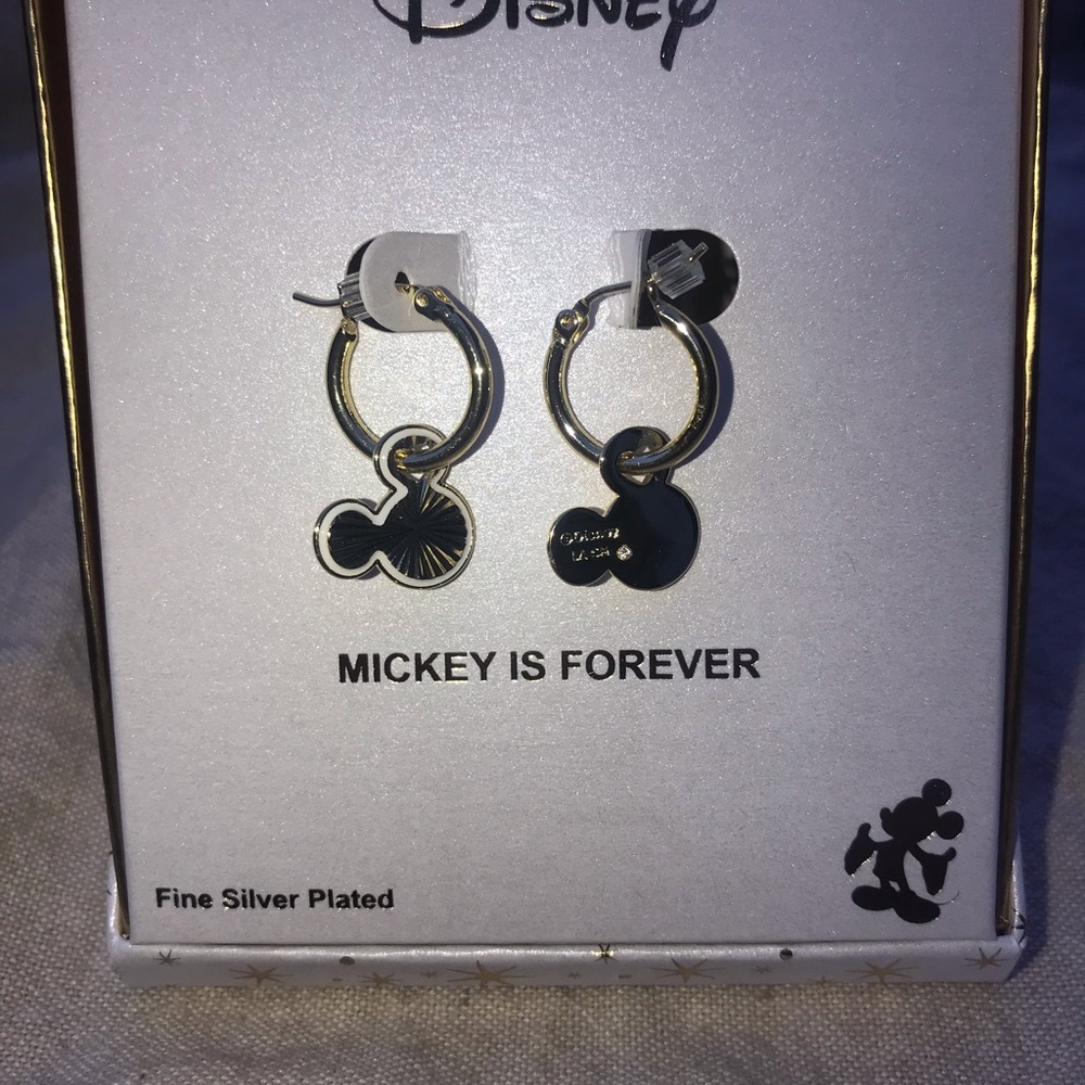 NIB ~ Disney Mickey Earrings - Picture 2 of 3